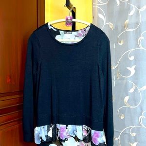 NWOT Beautiful Sweater Blouse